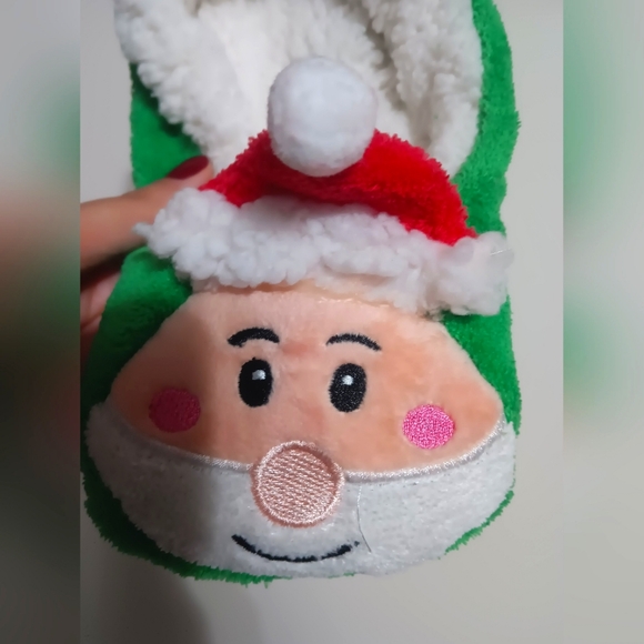 HOLIDAY SLIPPER SOCKS - Picture 5 of 6